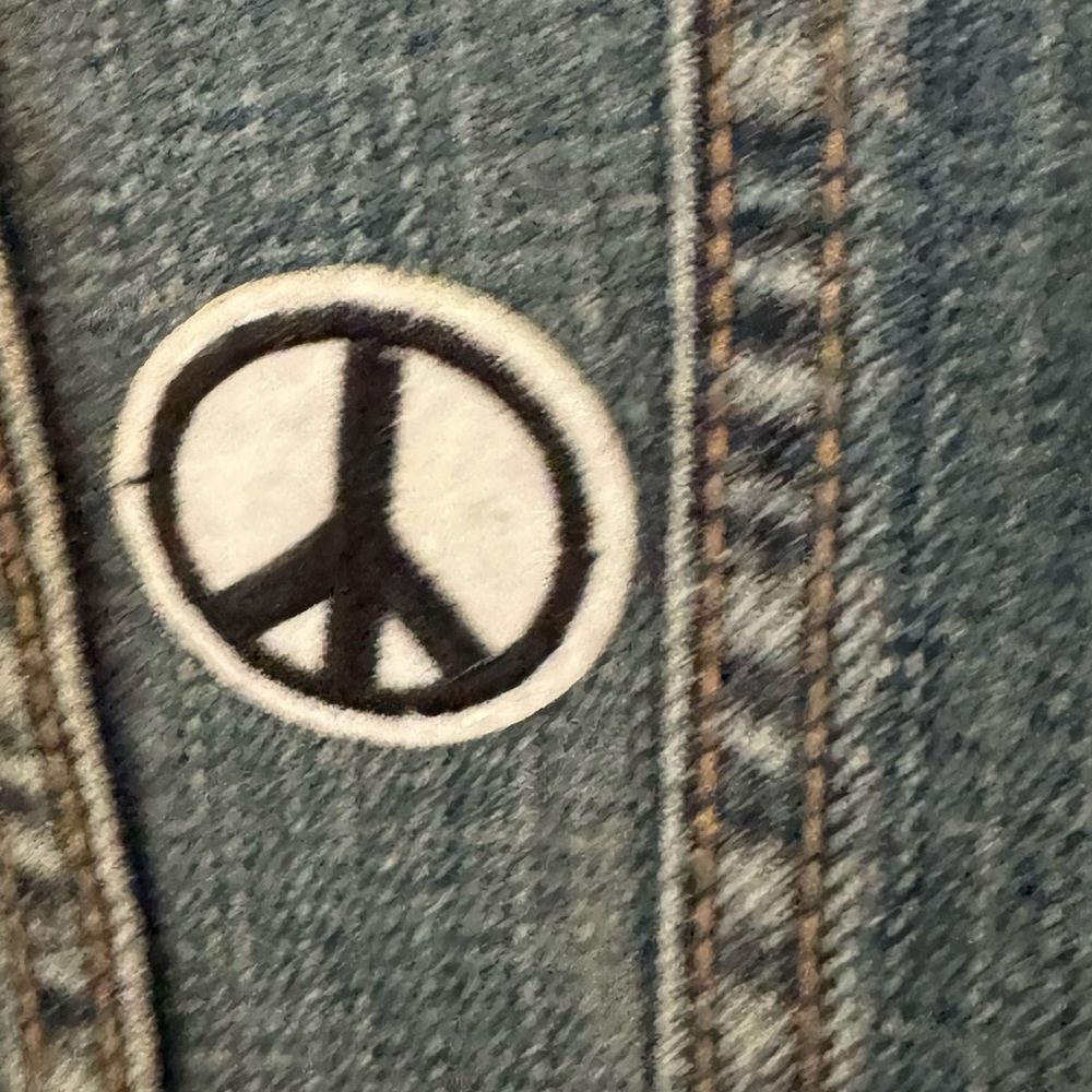 Gap Denim Jacket Coat with Custom Patches Size Medium - Picture 3 of 6